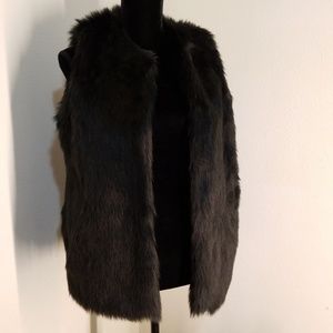 Mossimo Black Faux Fur Vest Size M